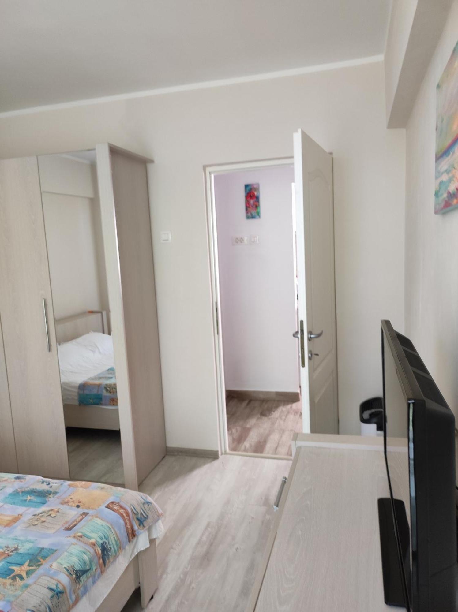 Tomis 99 Apart Constanta Exterior photo
